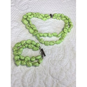 Green Stone Necklace and Bracelet Set Stone 15" & 7” length